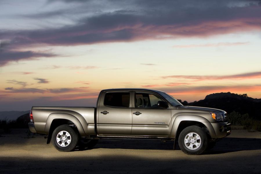  Toyota Tacoma 2006 года  (фото 2 из 84)